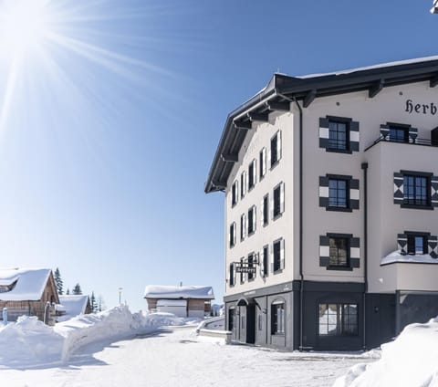 Property building, Winter