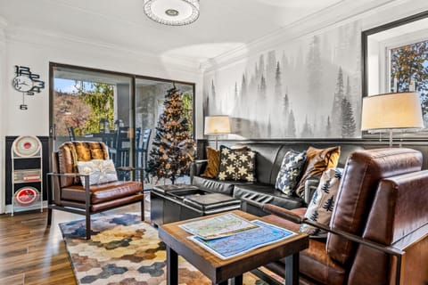 Corner Unit Balcony Free Tix LOCATION House in Gatlinburg