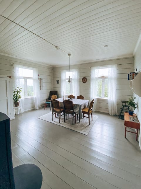 Heggjabygda gjestegard, Nordfjordeid Farm Stay in Vestland