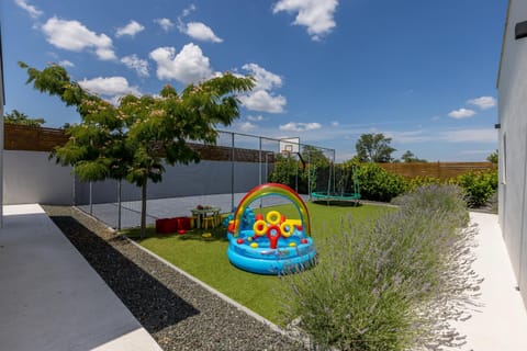 Children play ground, Garden, Evening entertainment, Garden view