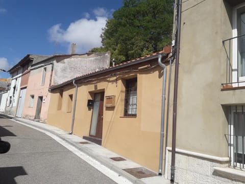 El Pajar de Ciguñuela House in Valladolid