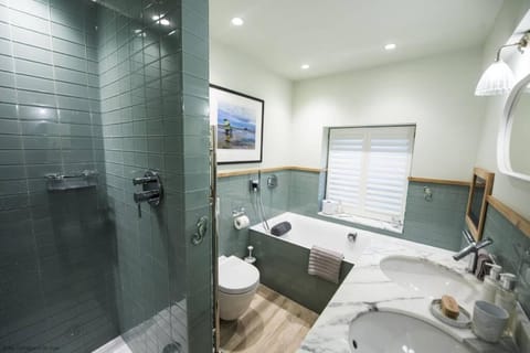 The Garth 5 Star Gold Luxury Cottages House in Saint Ives