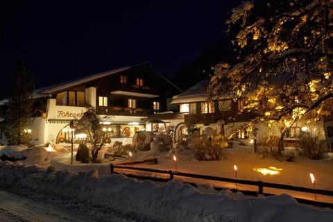 Hotel Föhrenhof Garni Alojamiento y desayuno in Garmisch-Partenkirchen