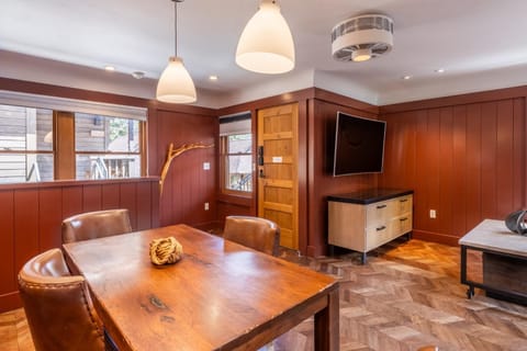 Cedar Crest - Robin Cottage 6 House in Homewood