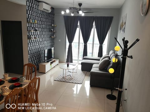 Mcz homestay ipoh town 2room 7pax free wifi Condo in Ipoh