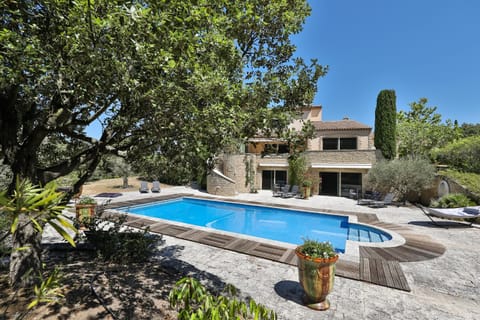 View (from property/room), Garden view, Pool view
