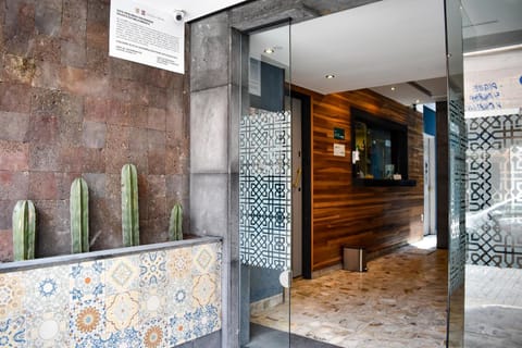 Facade/entrance, Lobby or reception