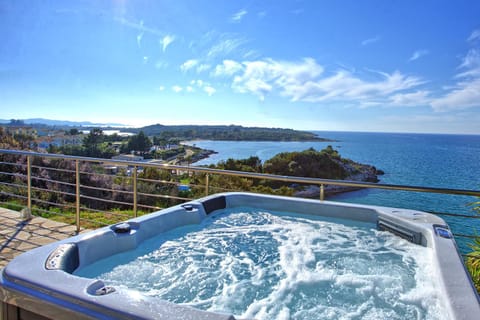 Natural landscape, Hot Tub, Sea view