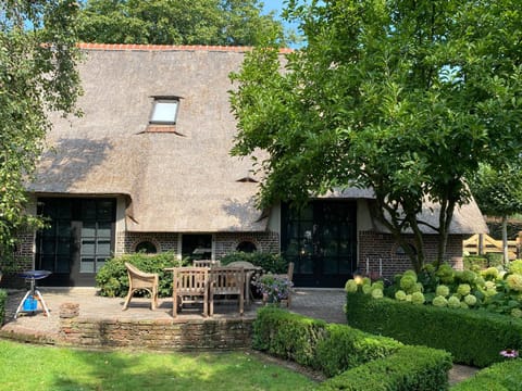 Property building, Patio, Day, Garden, Garden view