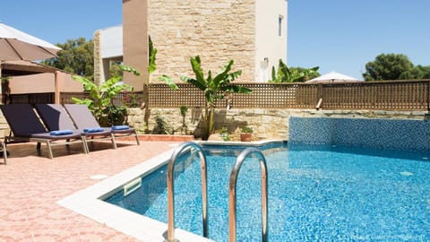 Alexandra SeaSide Villas Apartment hotel in Platanias