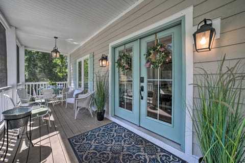 Bright and Airy Home Chefs Kitchen and Pro Decor! House in Michigan City