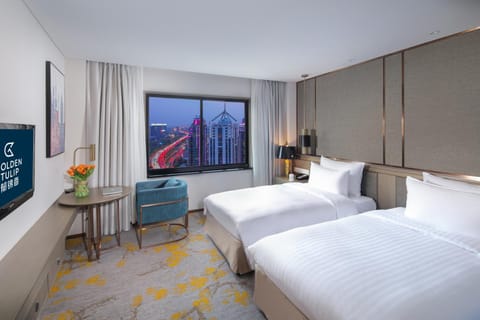 Golden Tulip Shanghai Rainbow Hotel in Shanghai