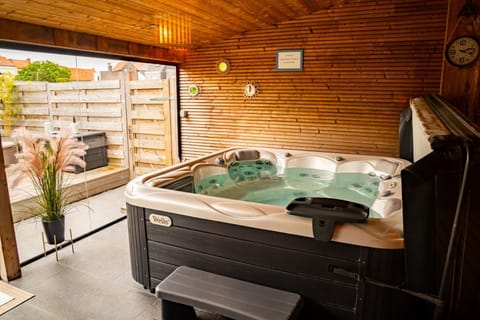 Oase 't Huyseke House in Bruges