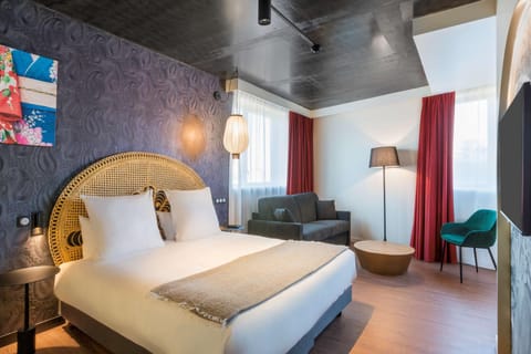 Photo of the whole room, On site