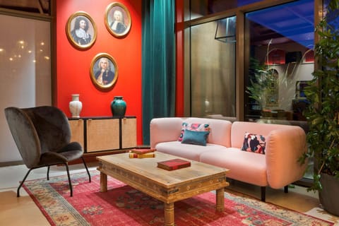 Lobby or reception, On site