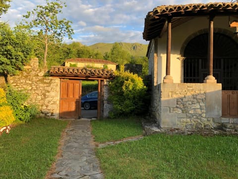 Posada de Ardisana House in Asturias