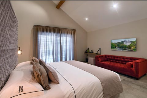 Bed, TV and multimedia, Coffee/tea facilities, Photo of the whole room, Seating area, Bedroom