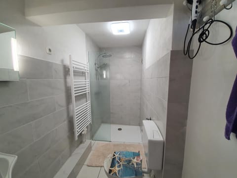 Husum Zentrum bis 5 Personen Apartment in Husum