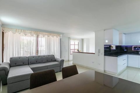 Disfruta de la comodidad como un Hotel 5 Estrellas Apartment in Envigado