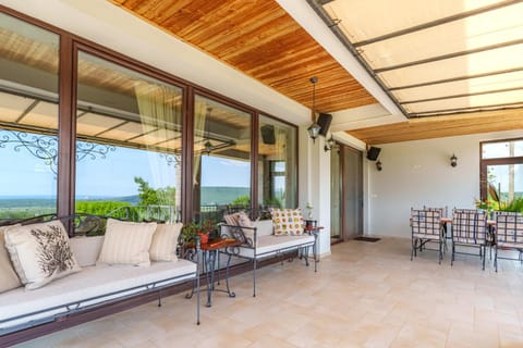 Balcony/Terrace, Seating area, Sea view