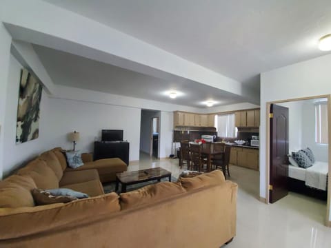 Private 3 Bedroom Villa Eigentumswohnung in Guam