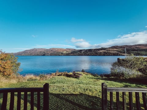 View (from property/room), Garden view, Lake view, Landmark view