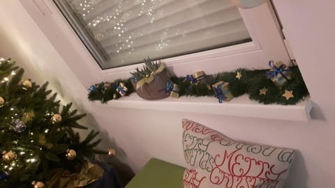 Winter, Decorative detail