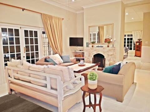 Summer House Villa in Hermanus