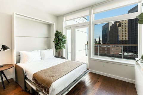 Kislak 601 1BR Penthouse with Stunning Rooftop Terrace Copropriété in Newark