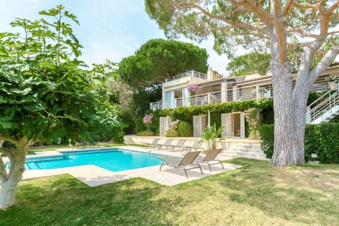 Villa Capilla, sea view Villa in Saint-Tropez