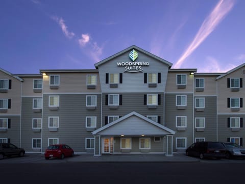 WoodSpring Suites Junction City Hotel in Junction City