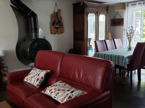 Maison cosy à Guérande, proche cité médiévale, avec jardin, terrasse, fibre et home cinéma. - FR-1-306-970 House in Brittany