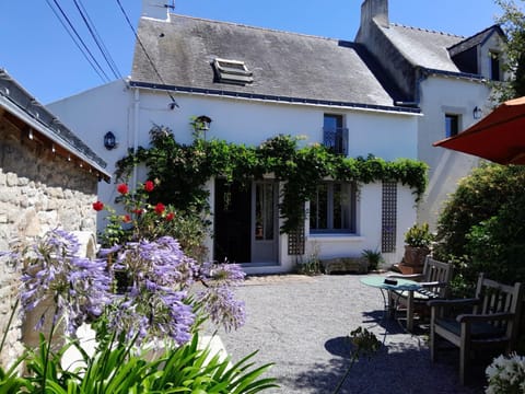 Gîte Calme et Rénové Proche Marais Salants, à 3km de la Mer, avec Vélos et Équipements Inclus - FR-1-306-994 House in La Turballe