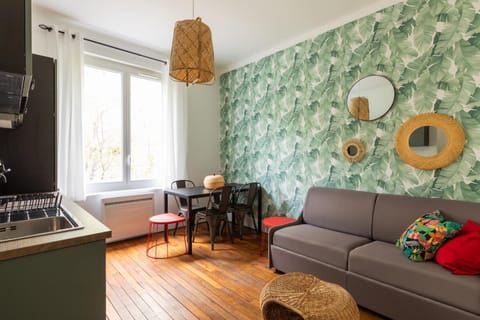 Communal lounge/ TV room, Living room