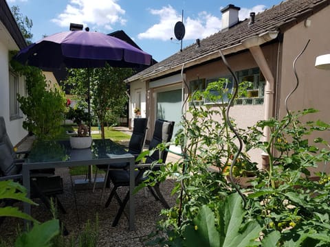 Garden, Balcony/Terrace