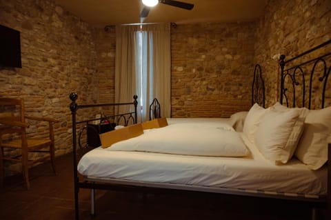 Agriturismo Podere Tovari Farm Stay in Umbria