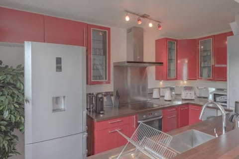 Family Disneyland apartment Condo in Magny-le-Hongre