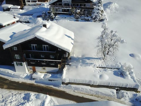 Property building, Winter