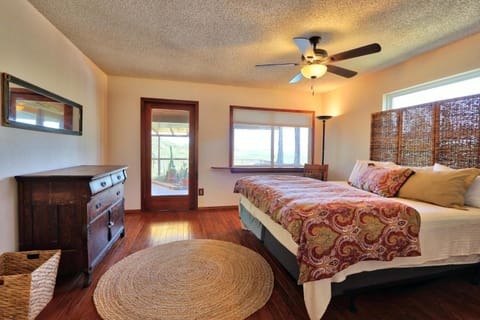 La Vista House in Canyon Lake