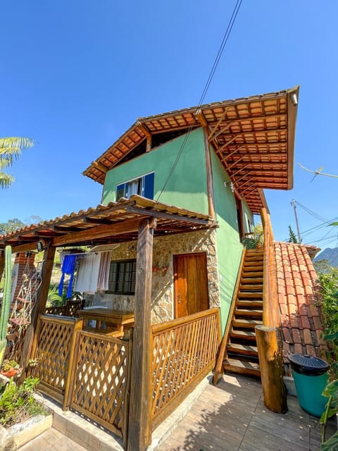 Property building, Day