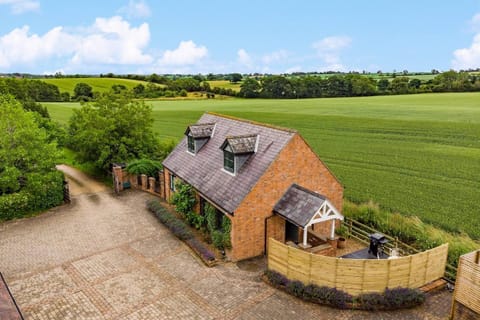 Property building, Bird's eye view, Location