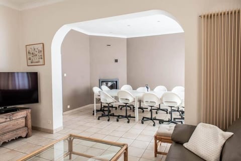 Les Hauts de Meuse House in Wallonia, Belgium