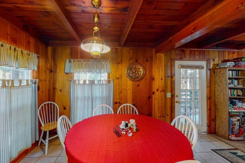 Maul Cabin Maison in Shaver Lake