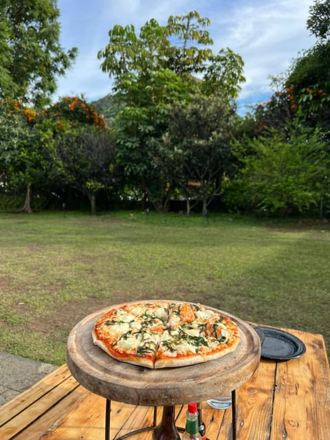 Restaurant/places to eat, Food and drinks