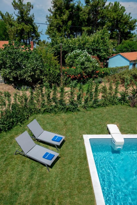 Garden, Swimming pool