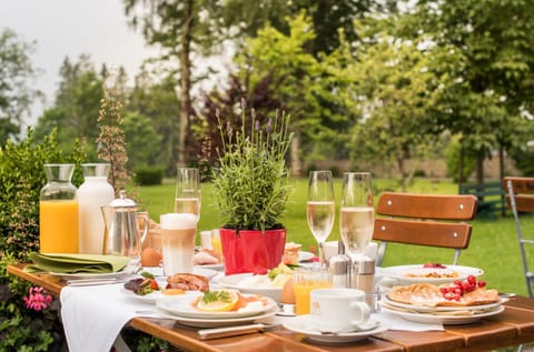 Balcony/Terrace, Breakfast