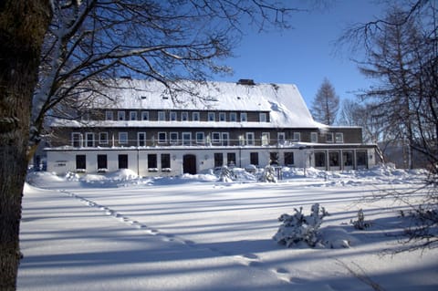 Facade/entrance, Winter