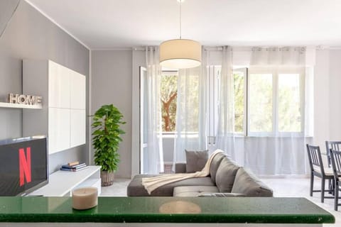 [FREE PARKING] Appartamento 5 STELLE elegante con suite Condo in Livorno