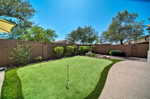 Tranquil retreat with pool, billiards, putting green House in Grayhawk