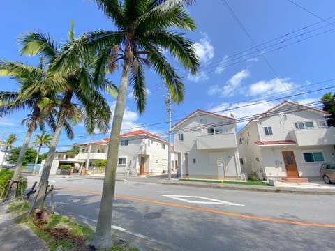 Property building, Neighbourhood